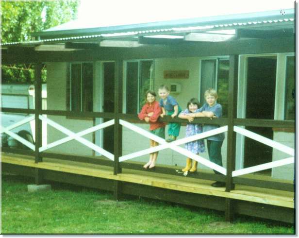 WinchLodge_newverandah_1996.jpg